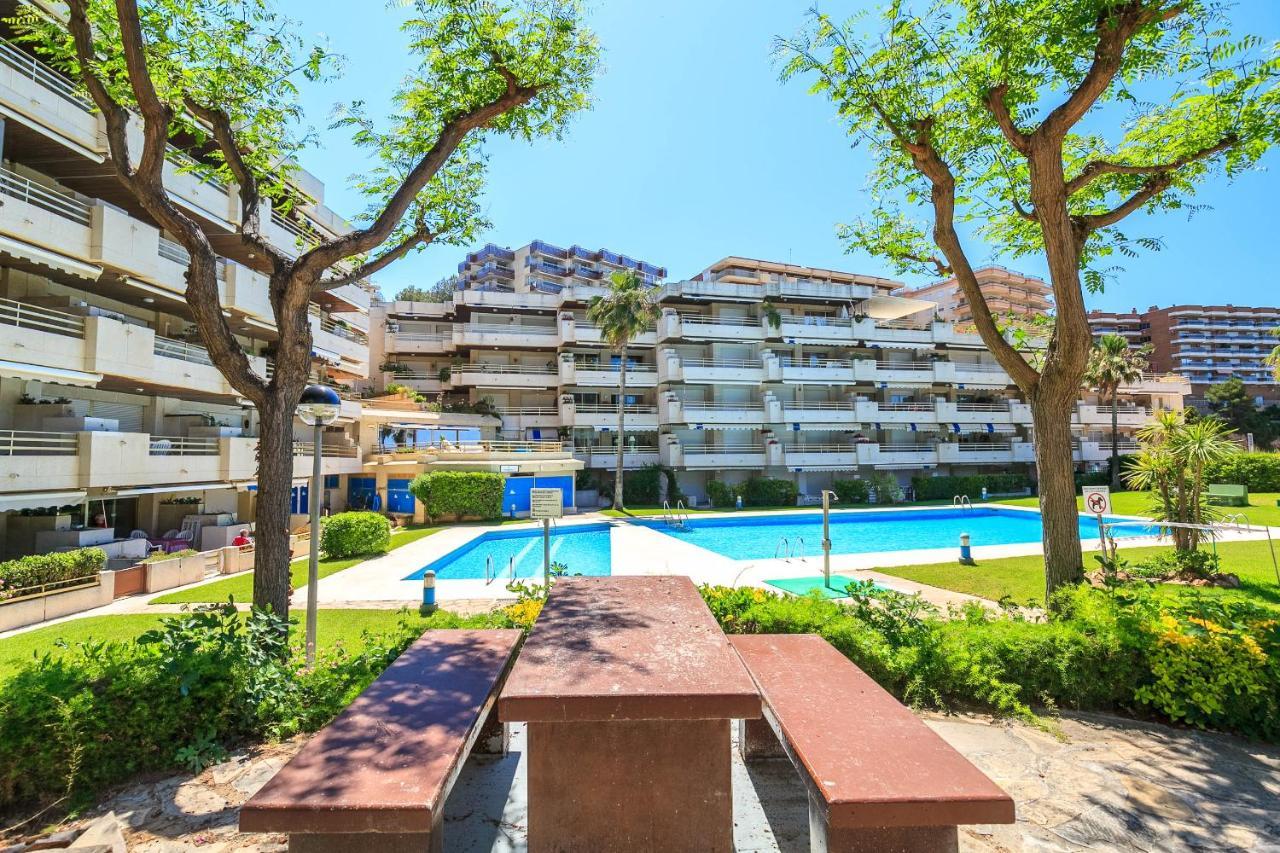 Uhc Playamero Family Complex Aacc Salou Exterior foto