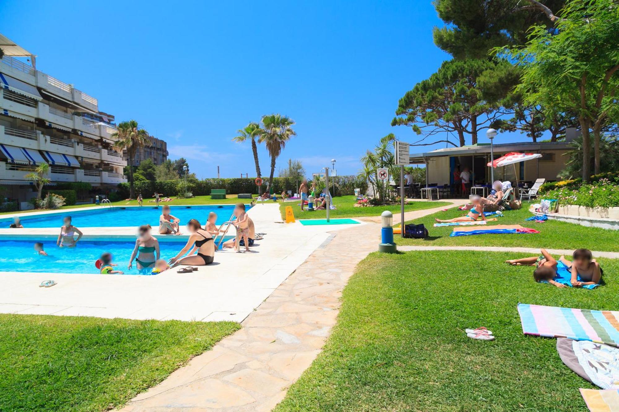 Uhc Playamero Family Complex Aacc Salou Exterior foto